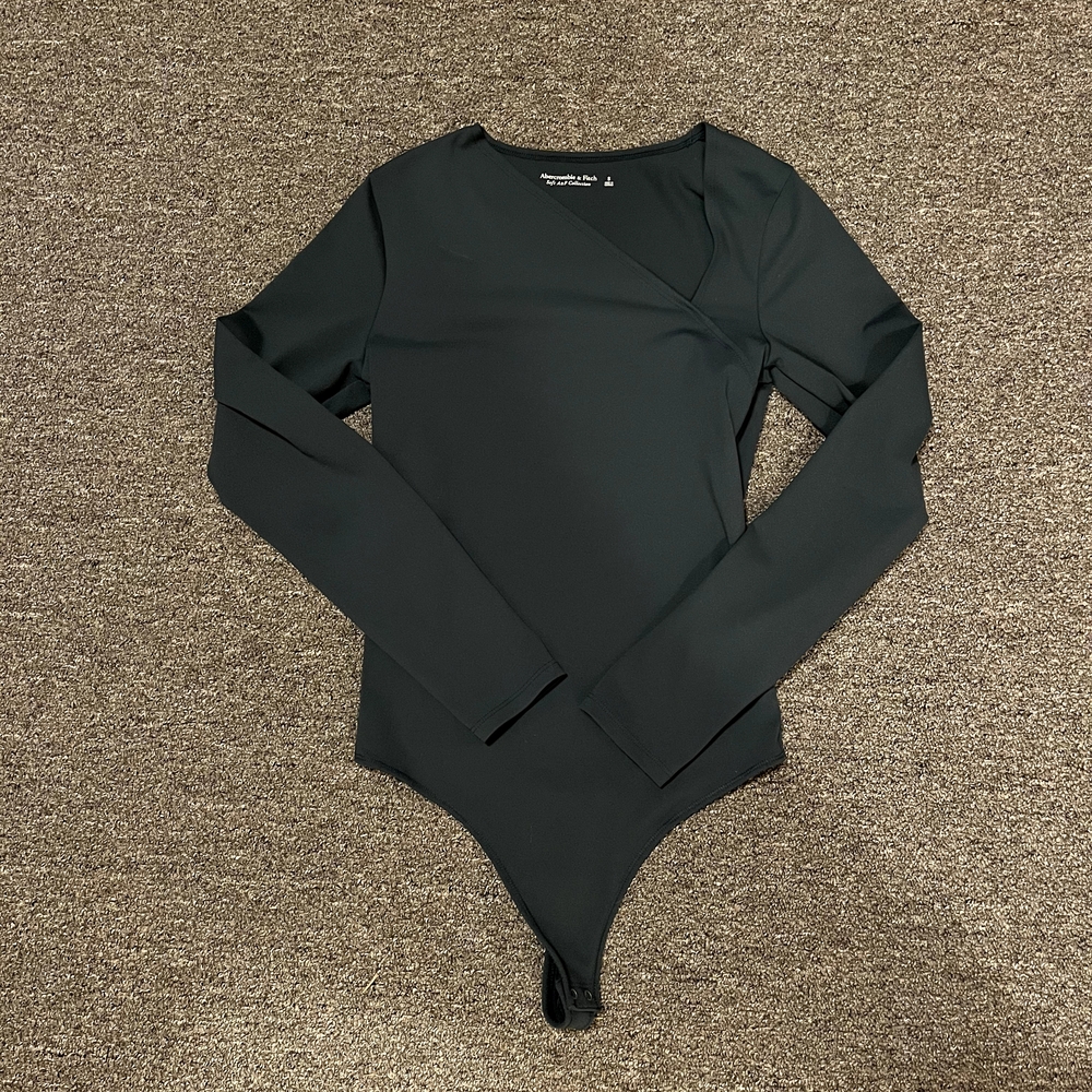 Abercrombie & Fitch Long Sleeve Top
